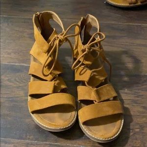 Forever 21 gladiator sandals size 7.5